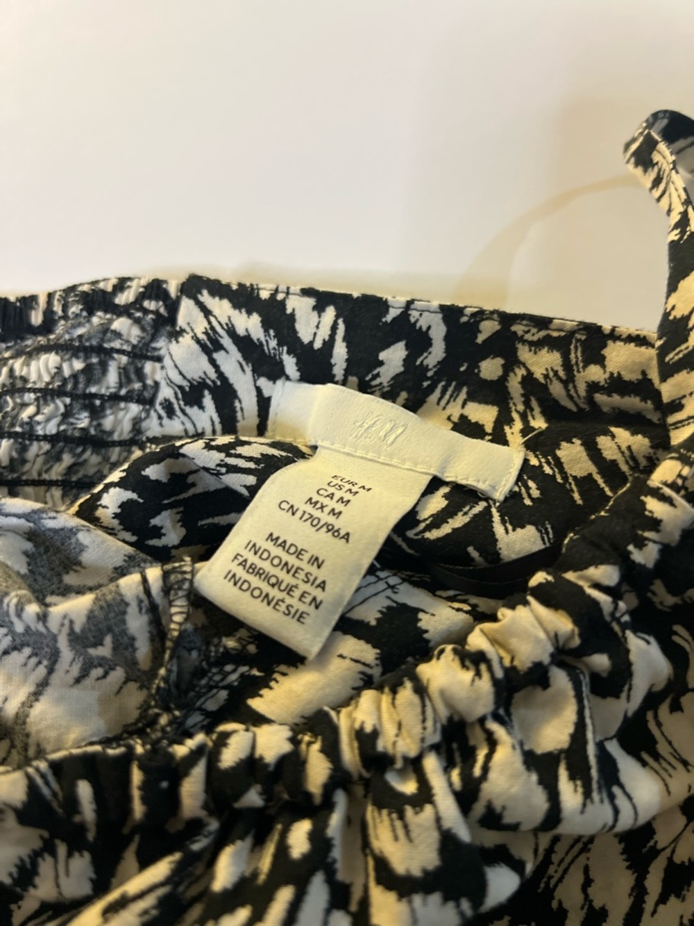 SHEIN Black and White Abstract Print Skirt